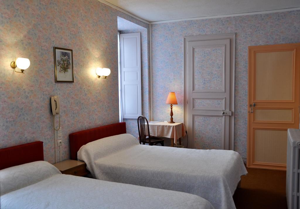 Hotel Des Eaux Bonnes Ruang foto